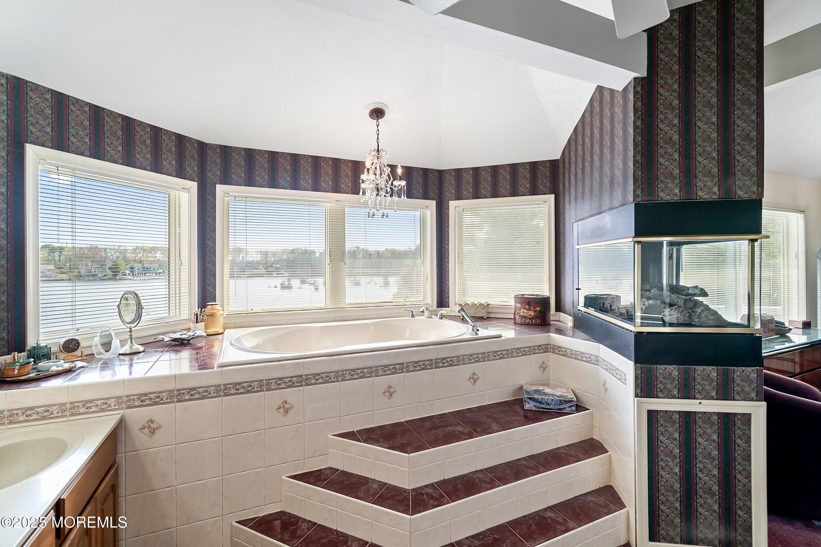 115 N Lakeshore Drive