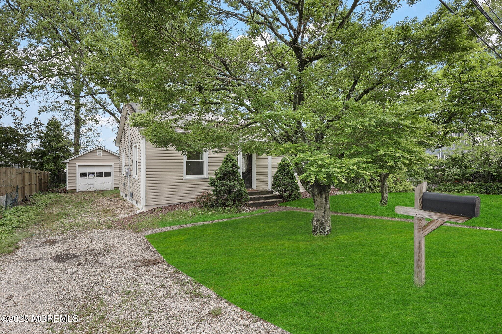 737 Acorn Drive