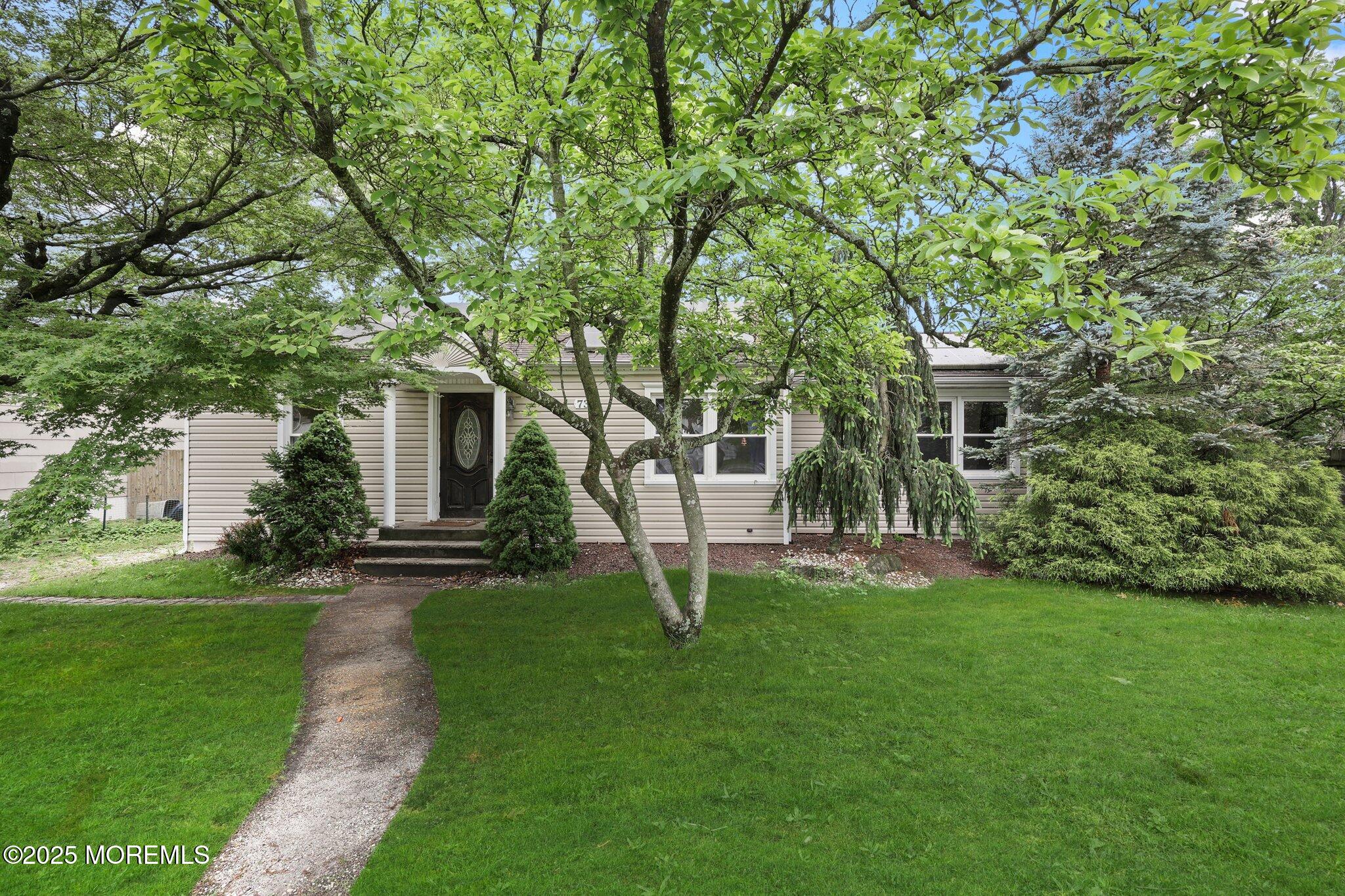 737 Acorn Drive