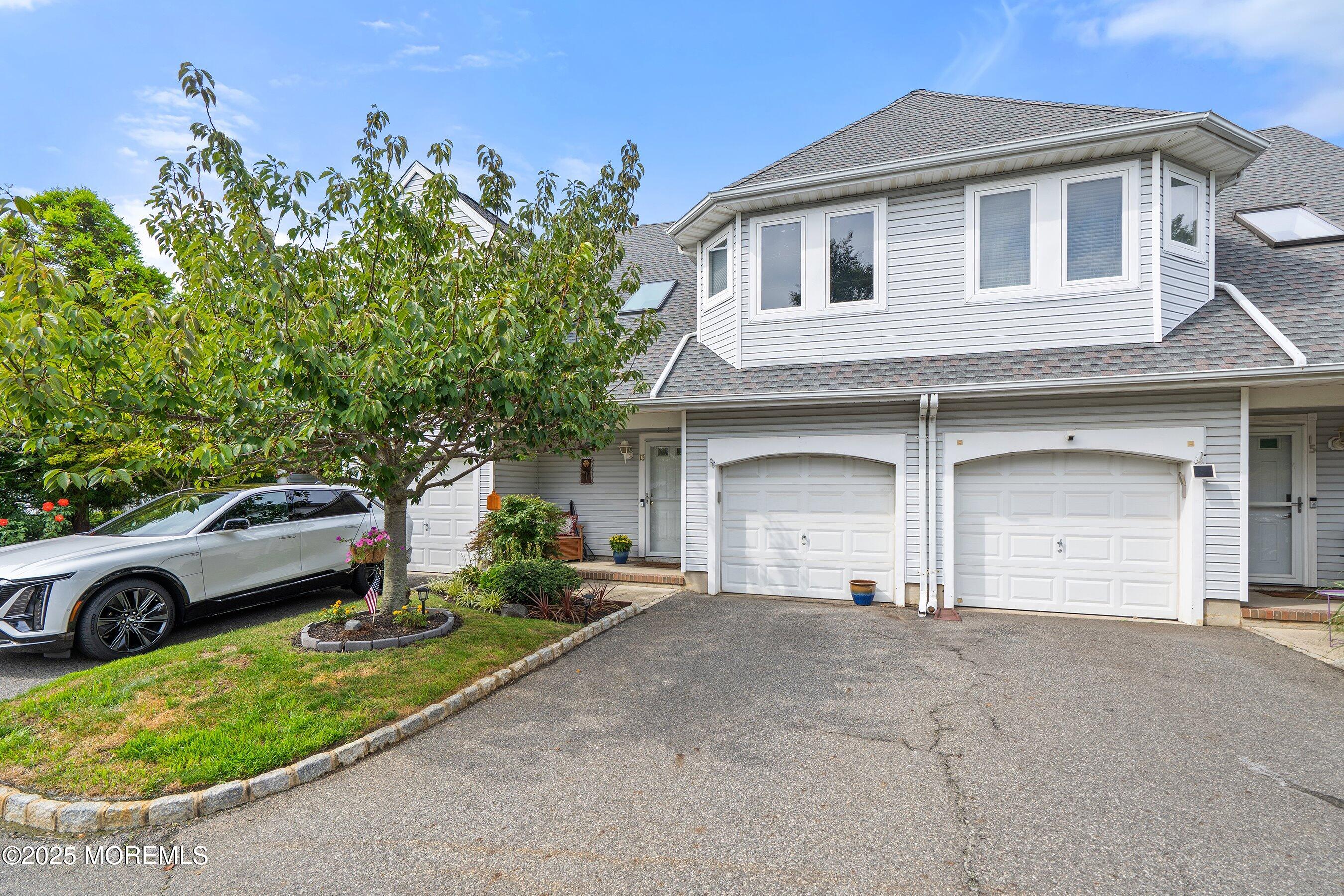 13 Bayview Court