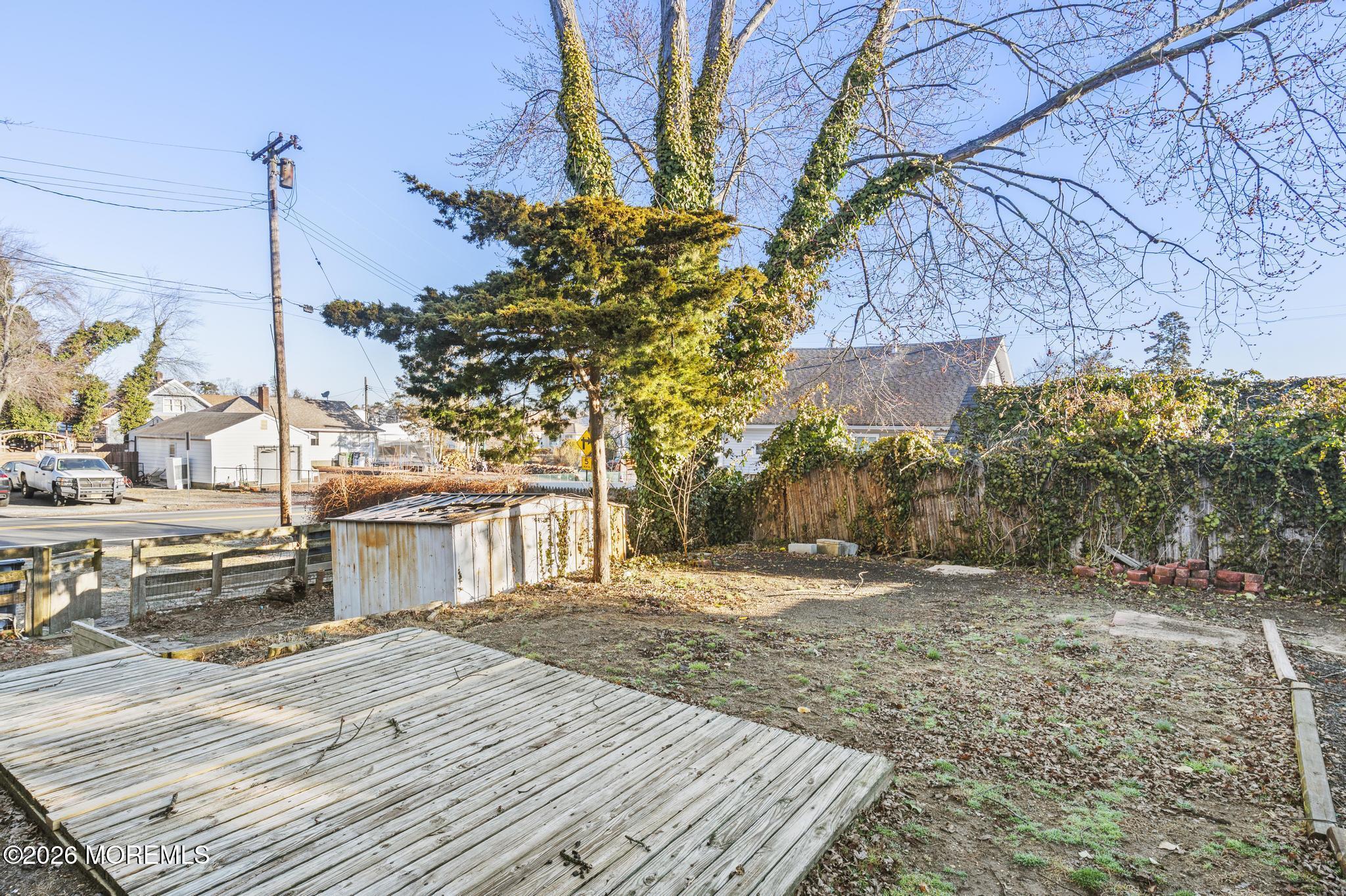 101 Forepeak Avenue