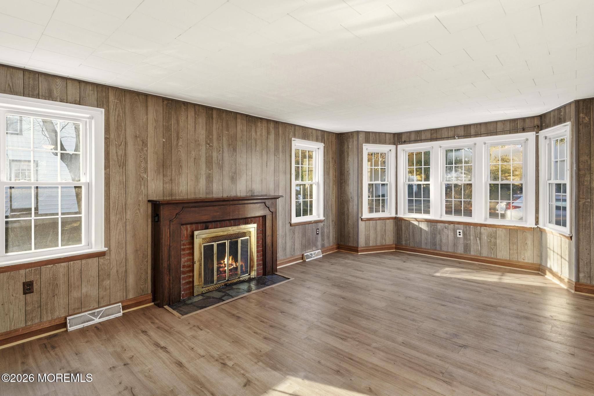 101 Forepeak Avenue