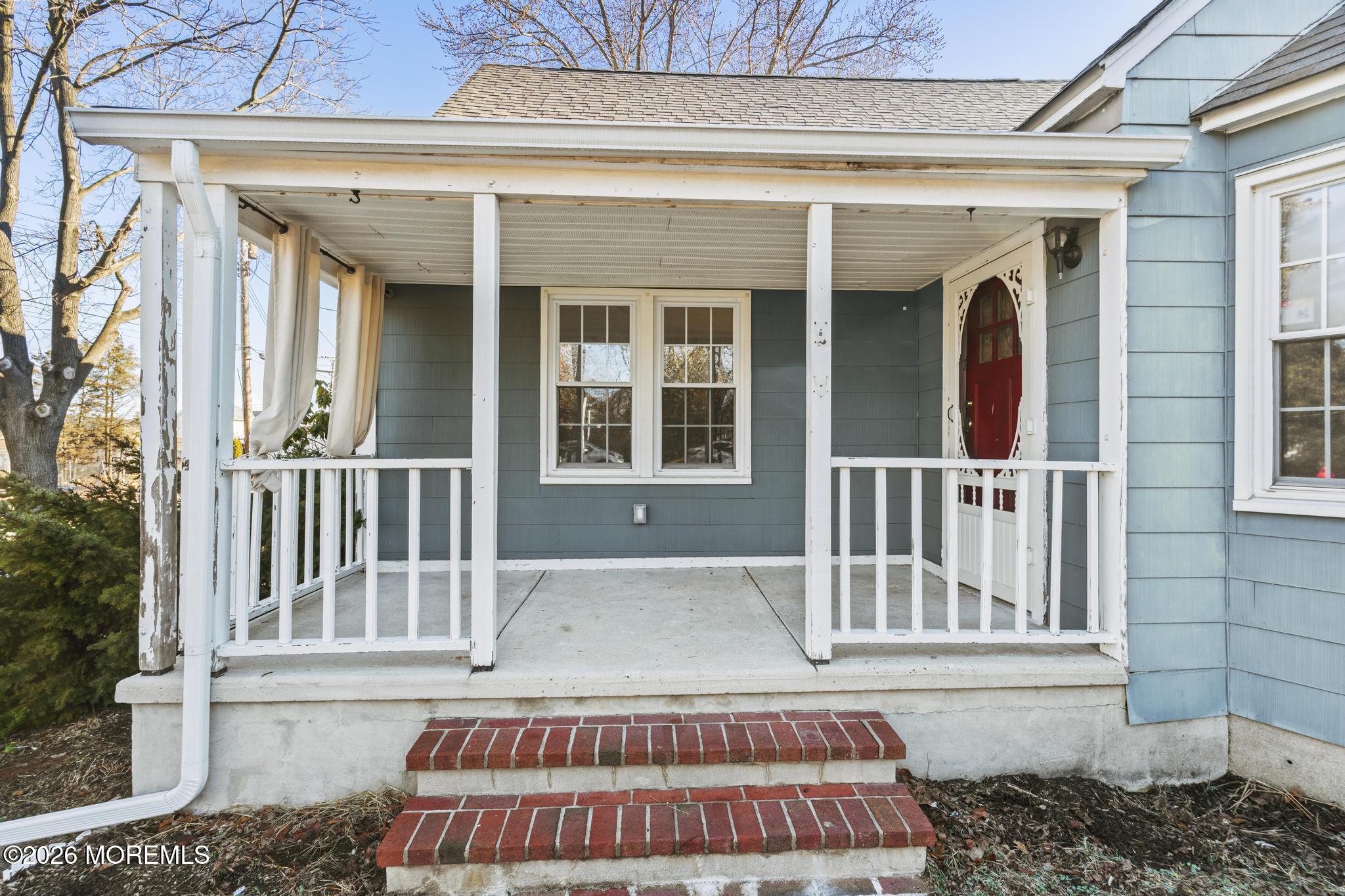 101 Forepeak Avenue