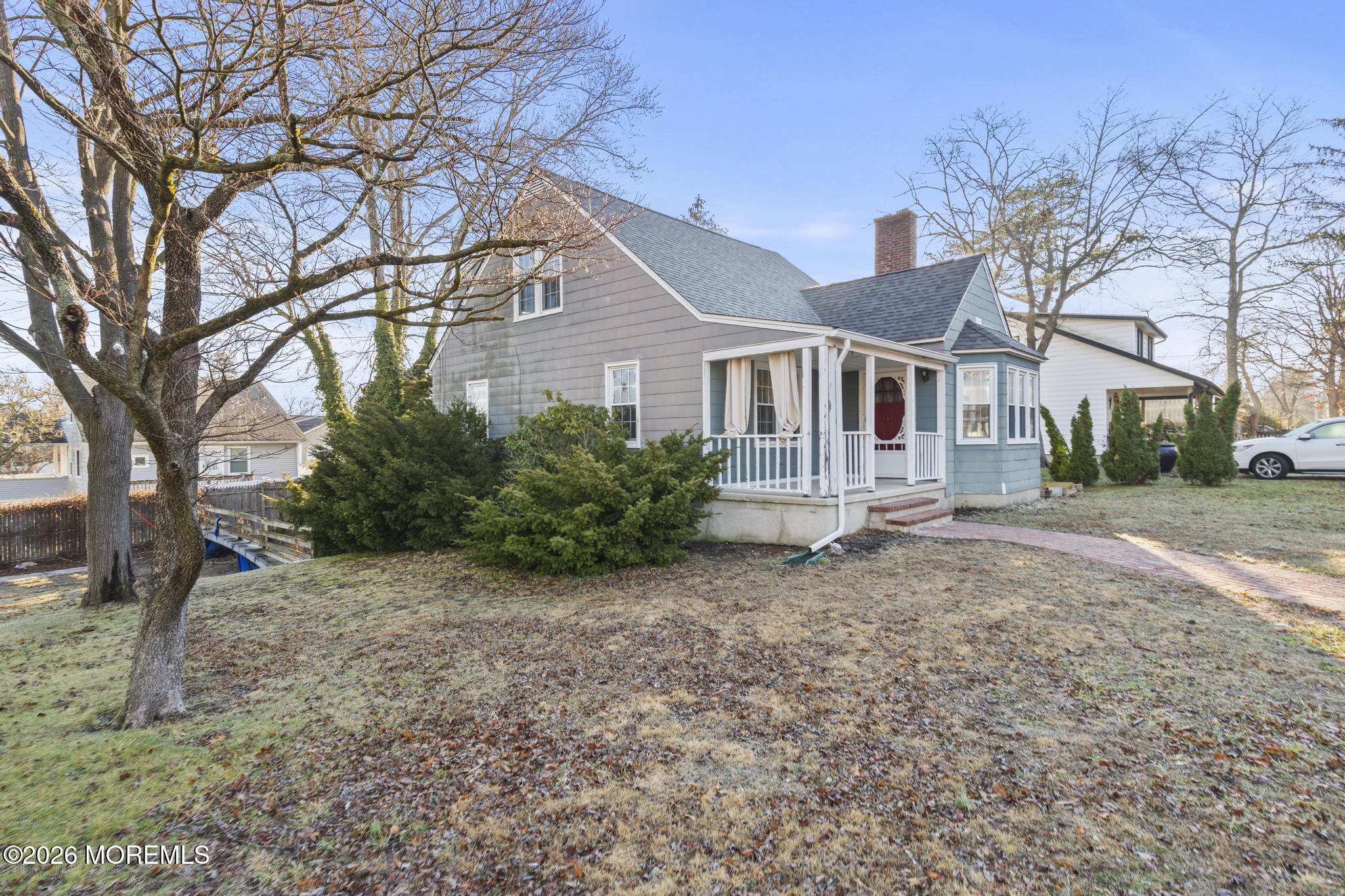 101 Forepeak Avenue