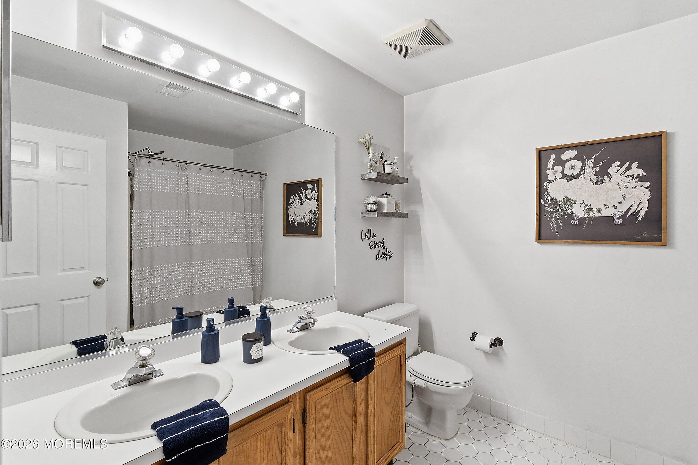 22 Tower Hill Drive 1011