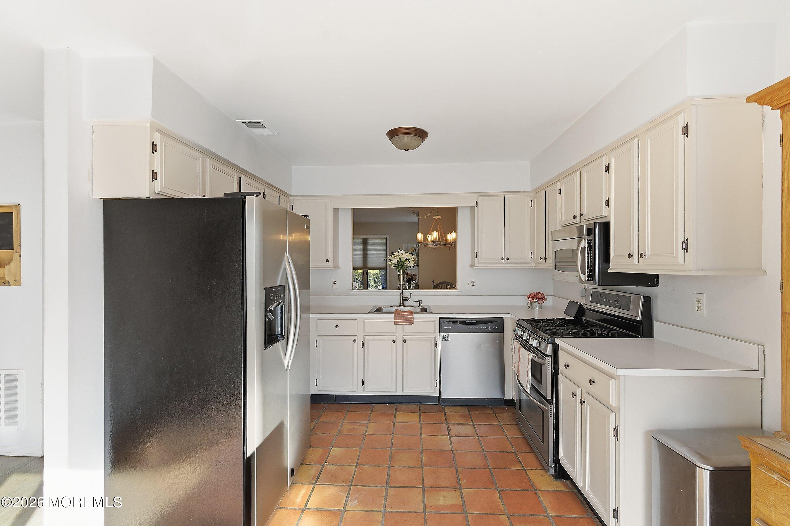 22 Tower Hill Drive 1011