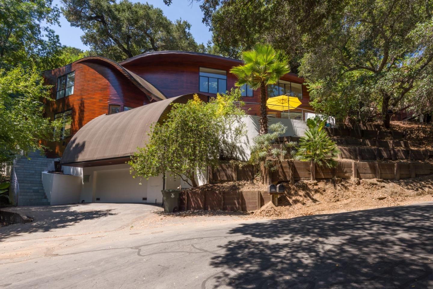 3527 Oak Knoll Drive