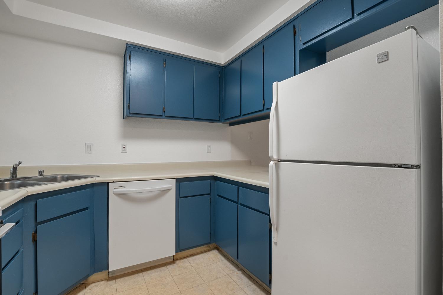 7445 Auburn Oaks Ct #F