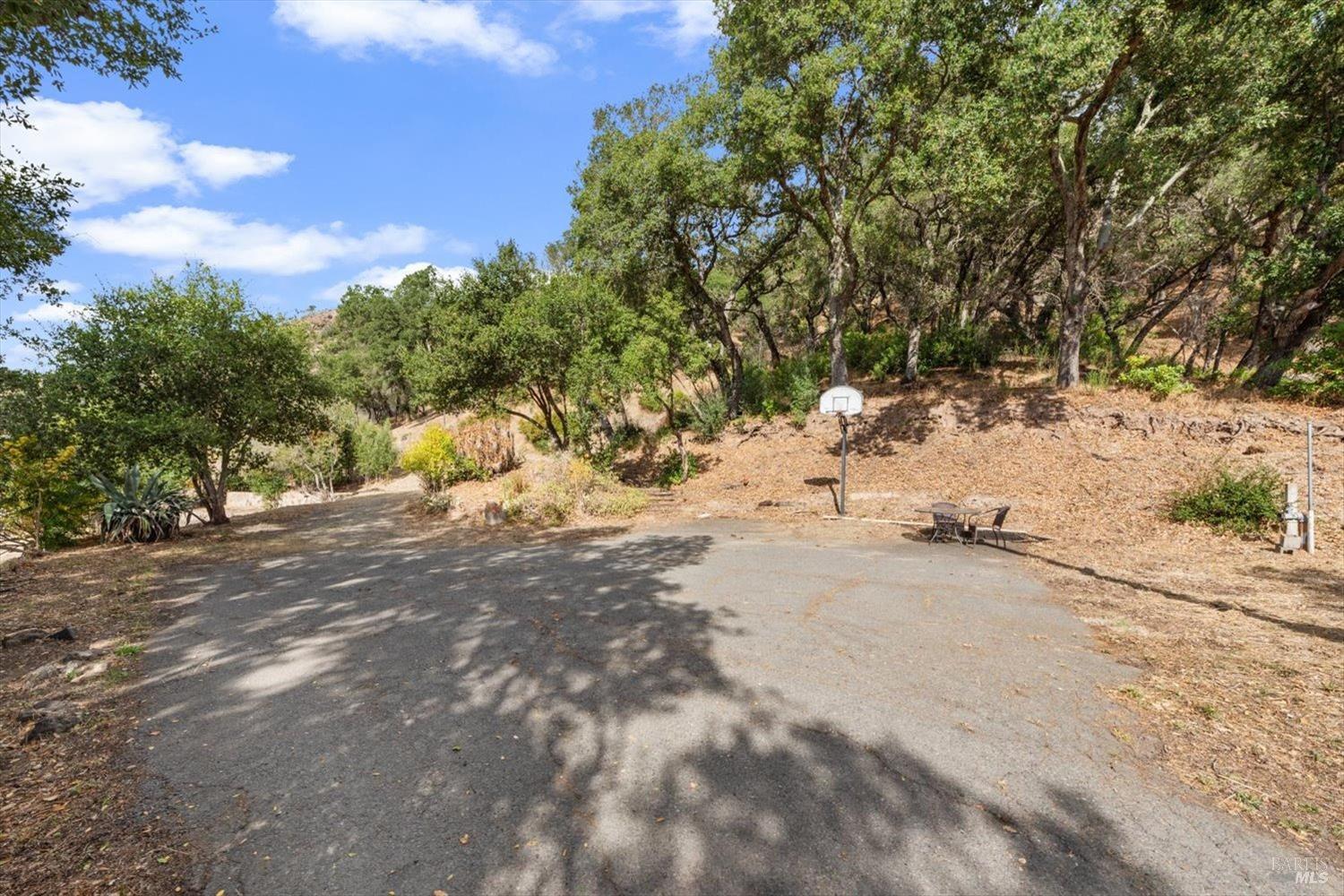 1135 Mount George Avenue