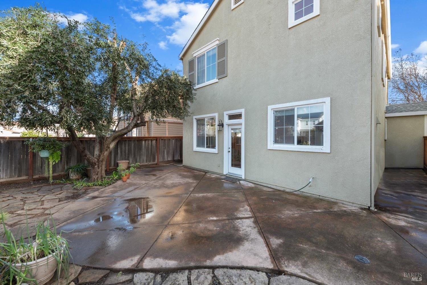 2512 Bickford Circle