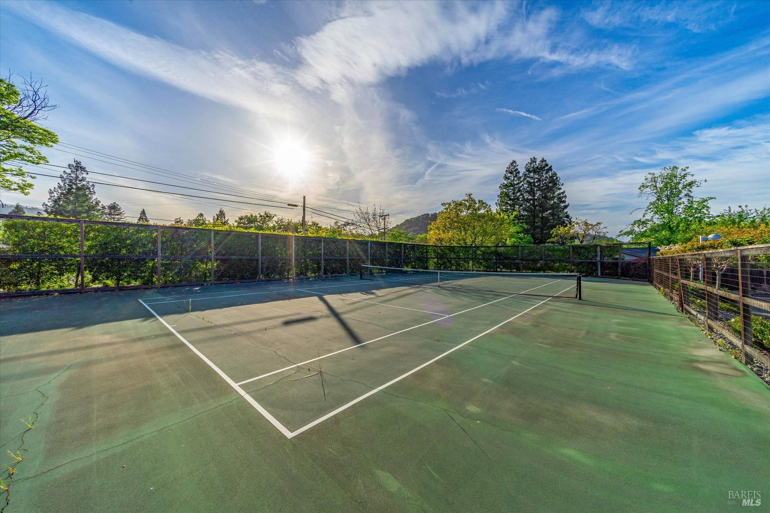 1990 Yountville Cross Rd