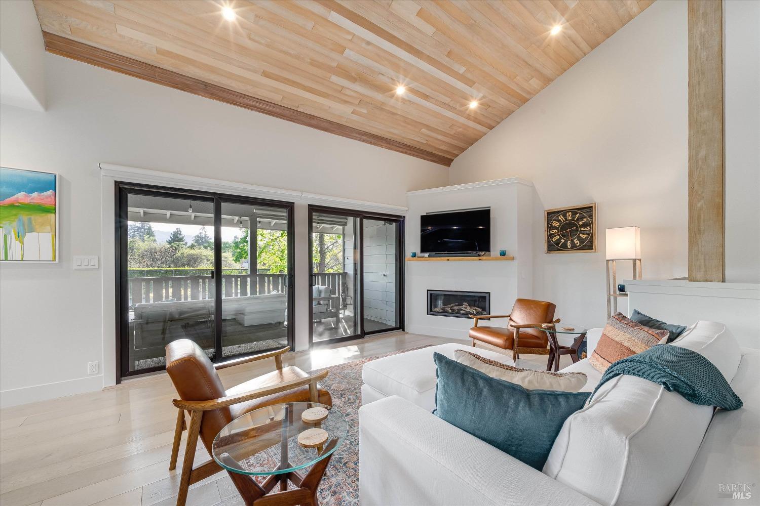 1990 Yountville Cross Rd