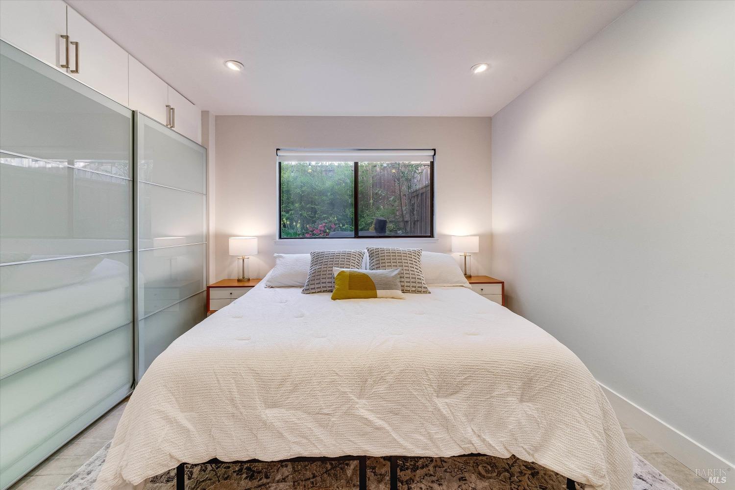 1990 Yountville Cross Rd