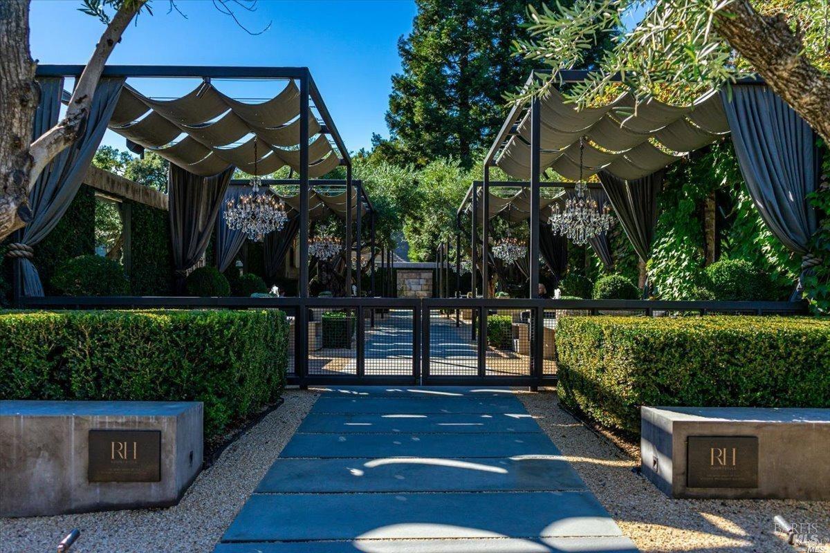 1990 Yountville Cross Rd