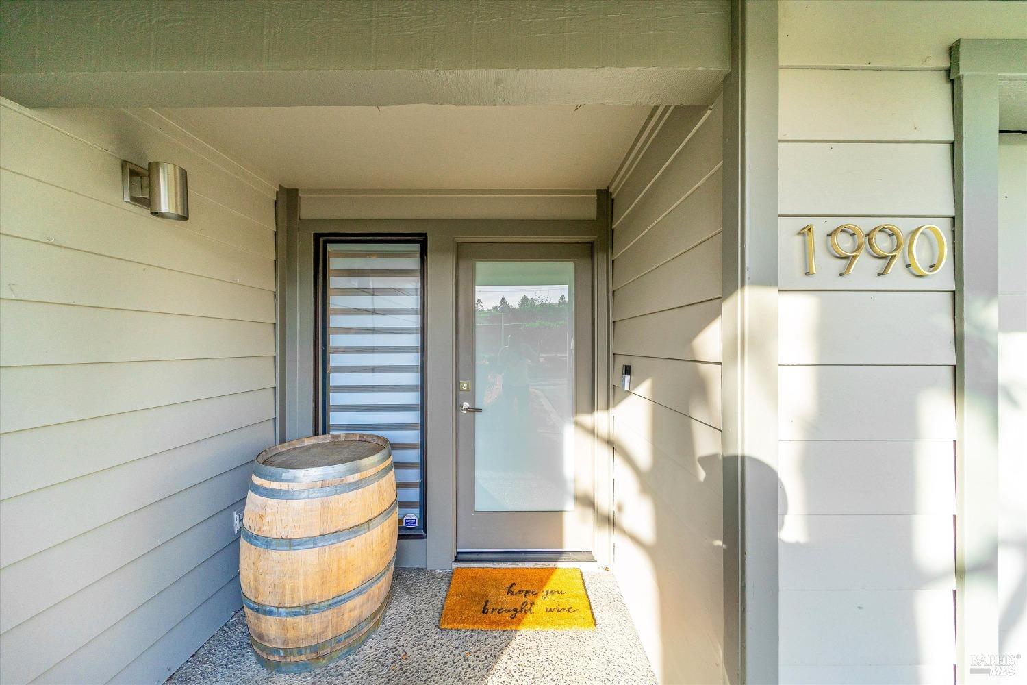 1990 Yountville Cross Rd