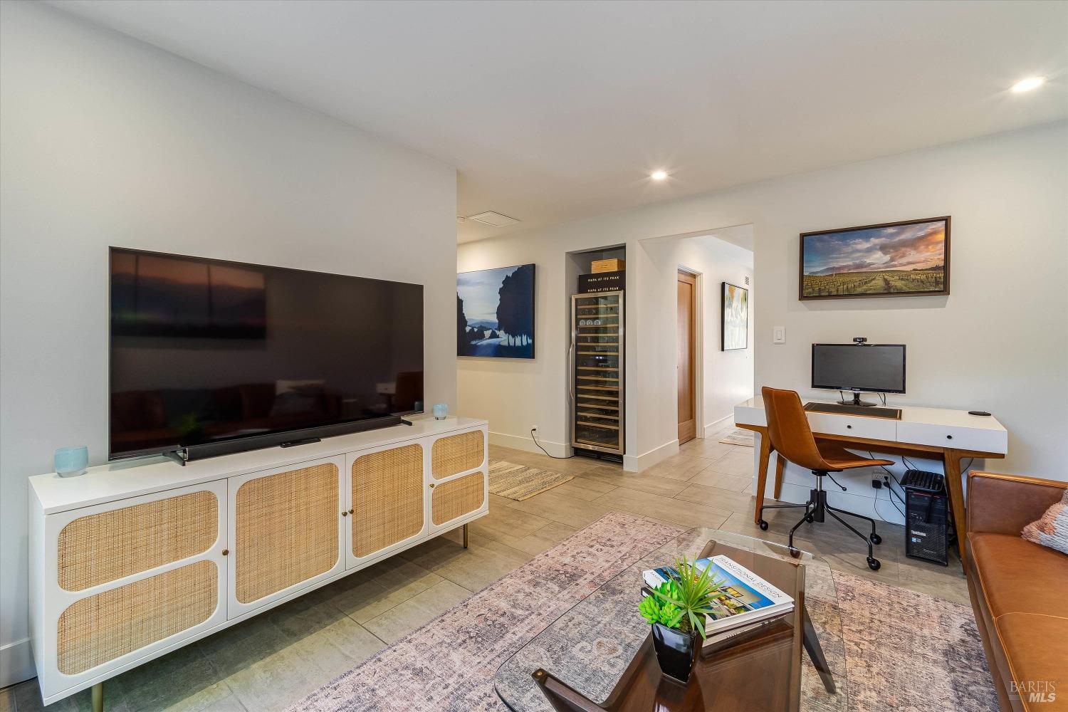 1990 Yountville Cross Rd