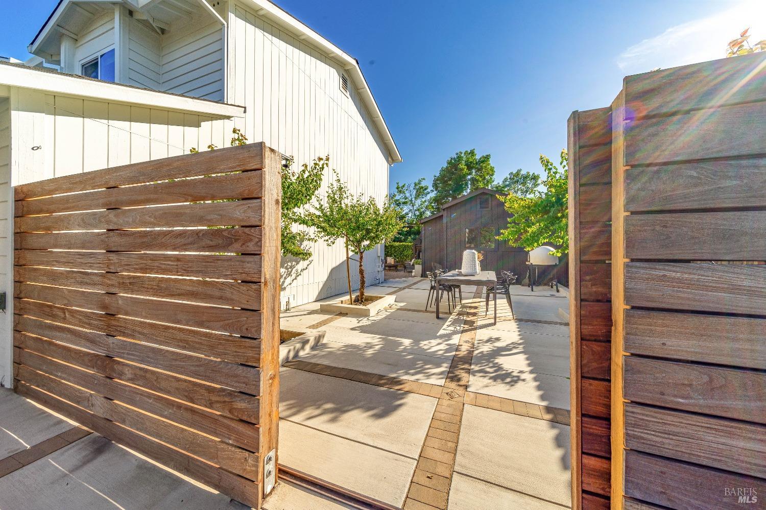 3104 Hyde Park Pl Pl