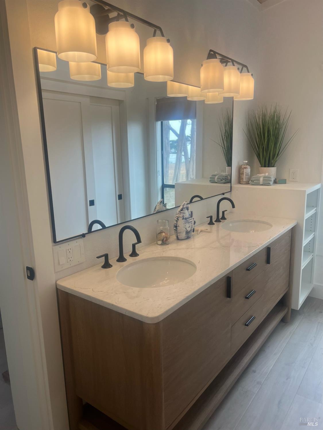 221 Calle del Sol Dr