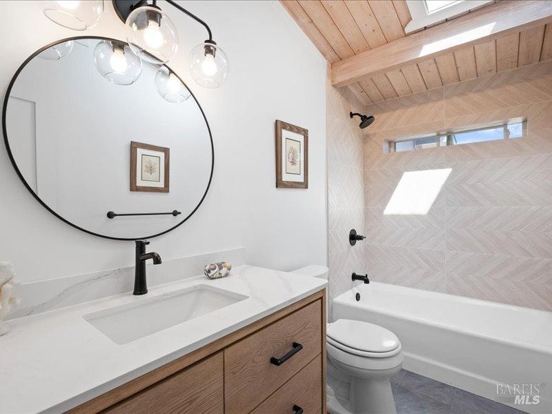 221 Calle del Sol Dr