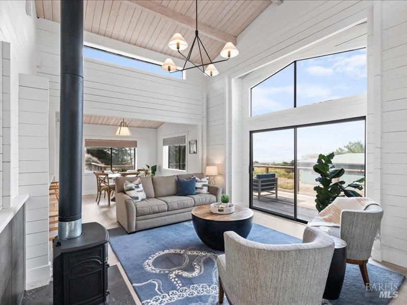 221 Calle del Sol Dr