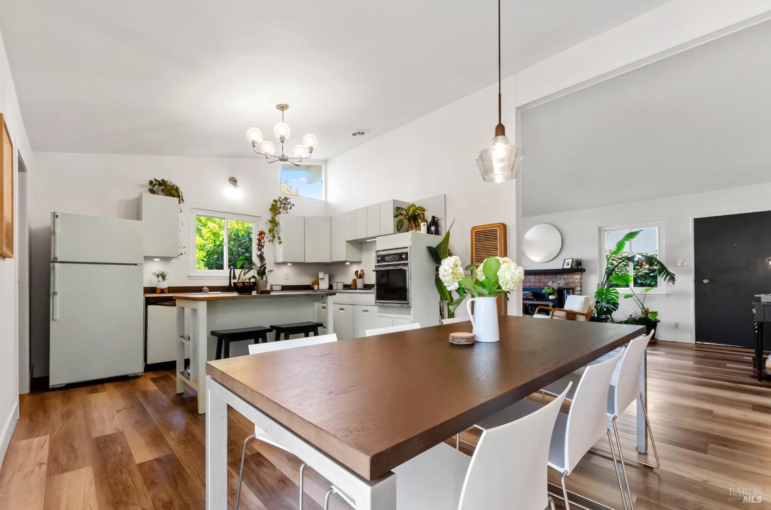 1415 NW El Capitan Way