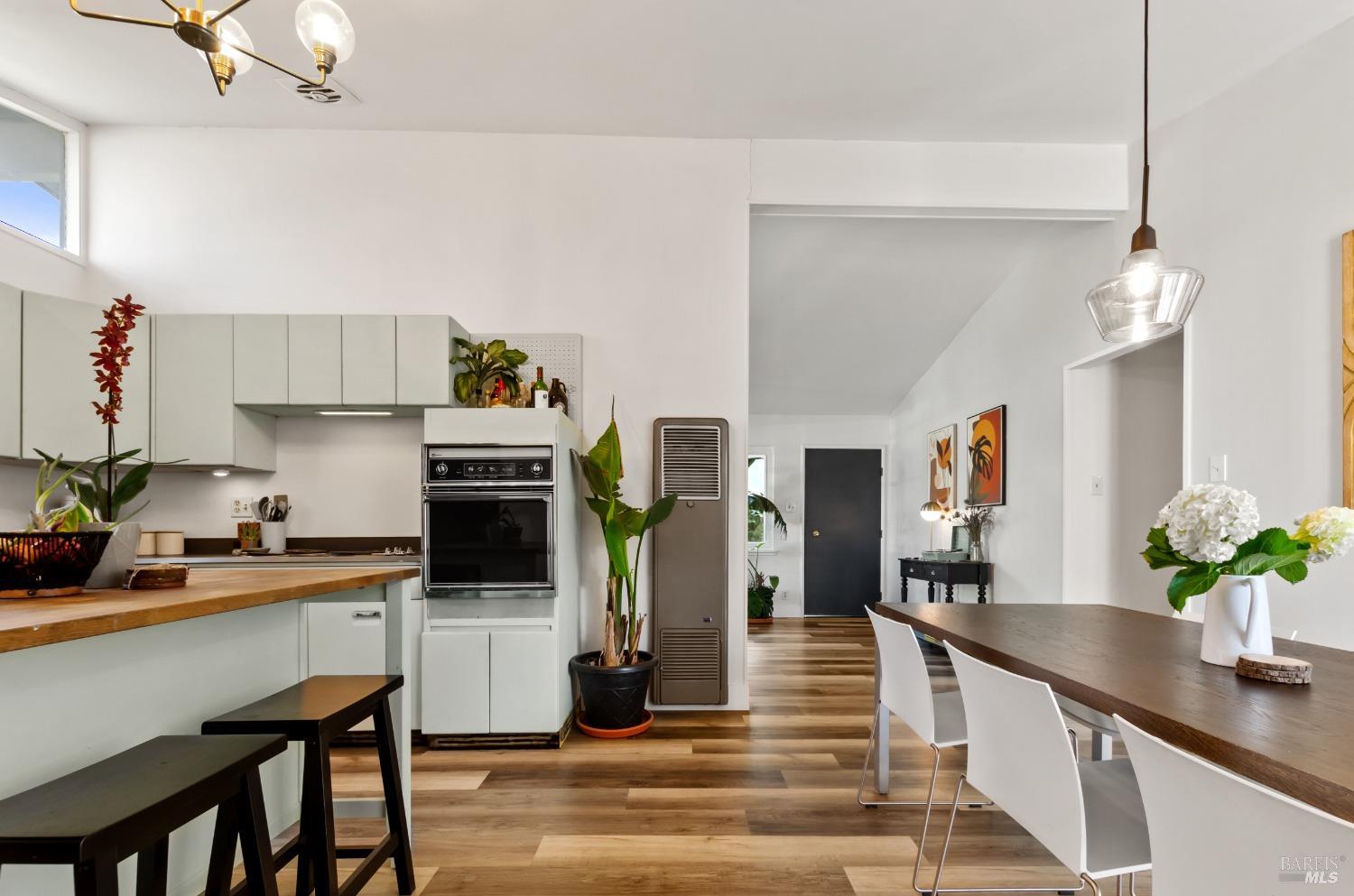 1415 NW El Capitan Way