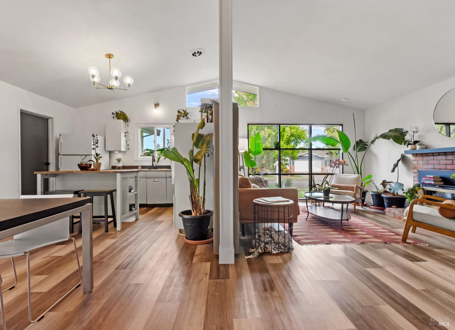 1415 NW El Capitan Way