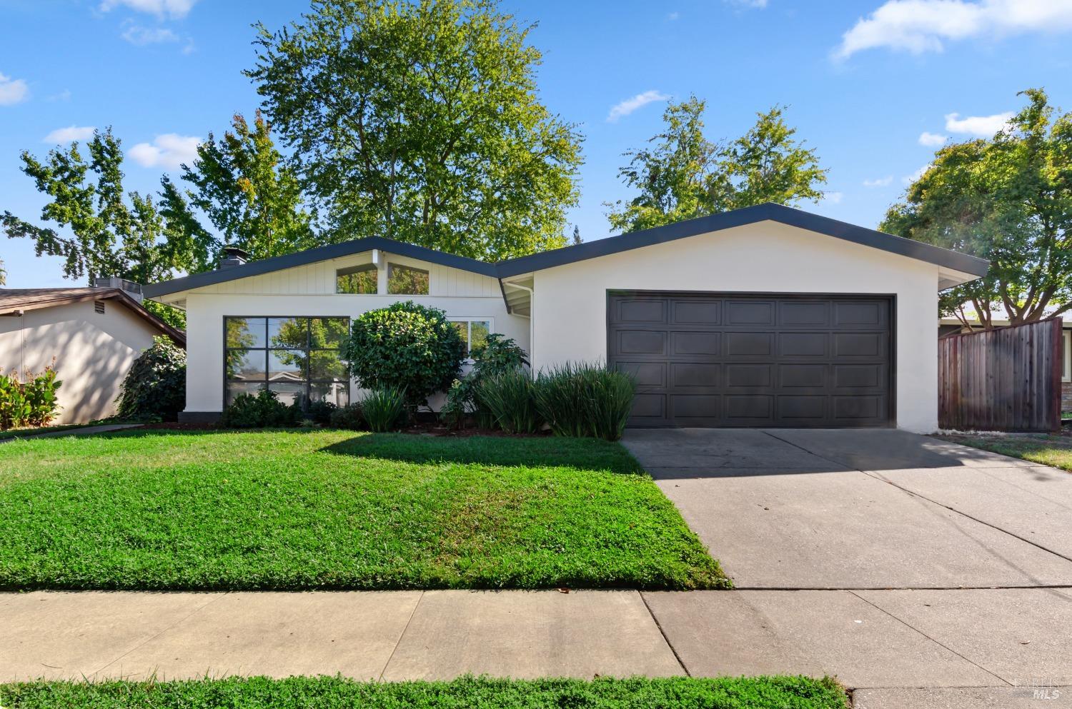 1415 NW El Capitan Way