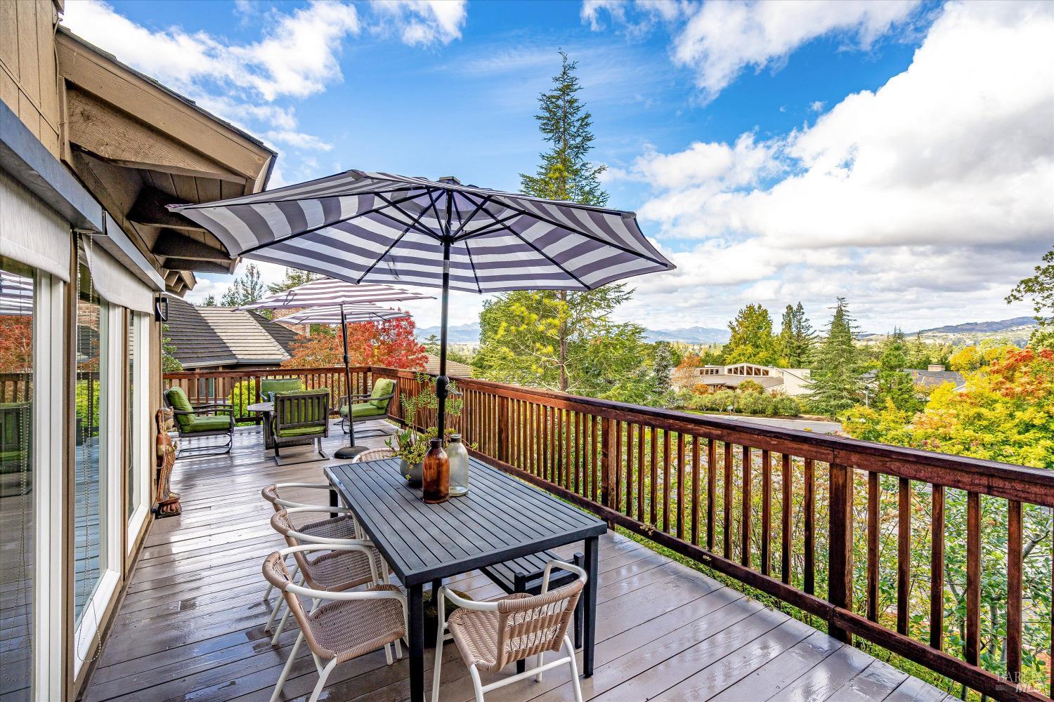 17 Saint Michael Cir