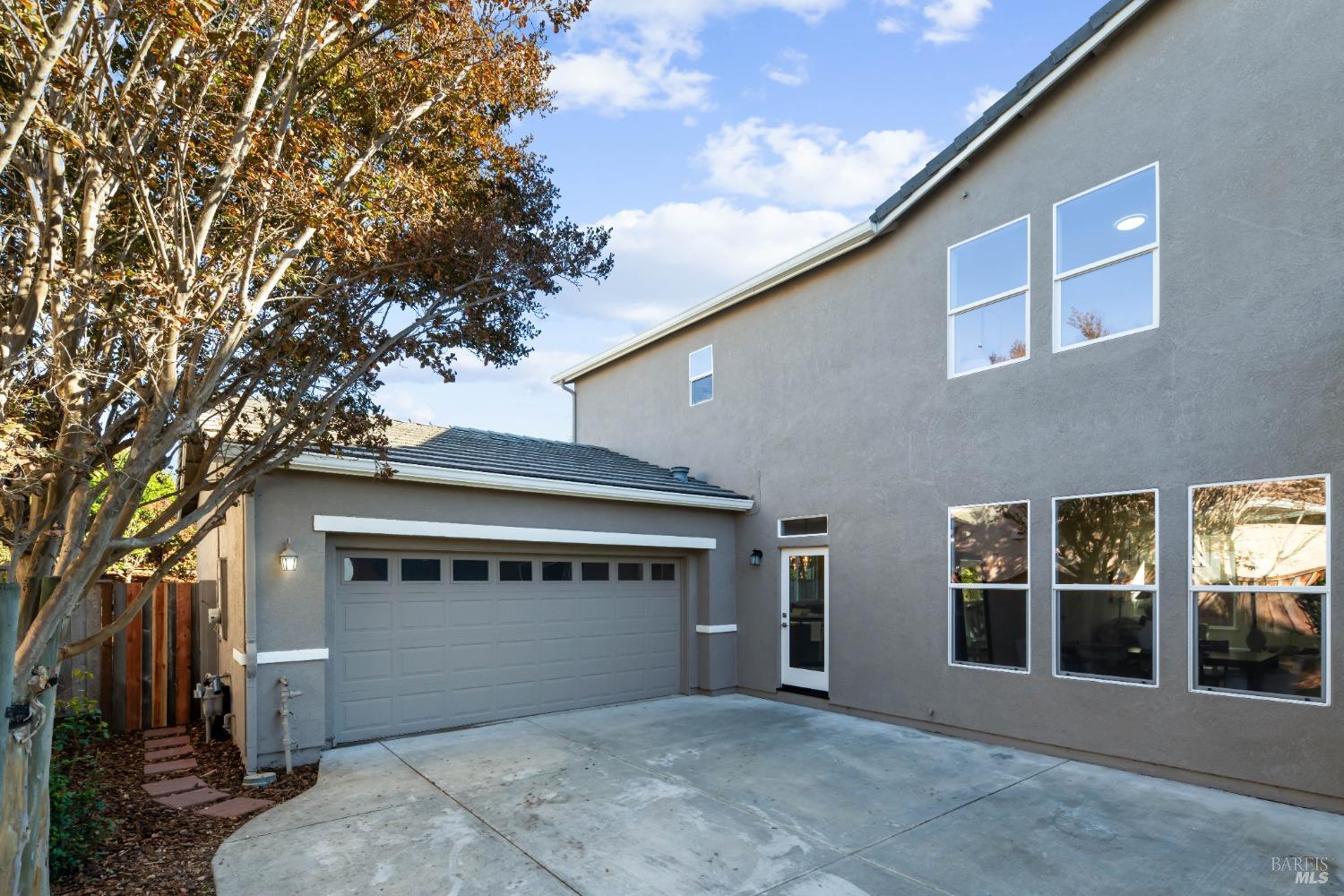 544 Wetlands Edge Rd