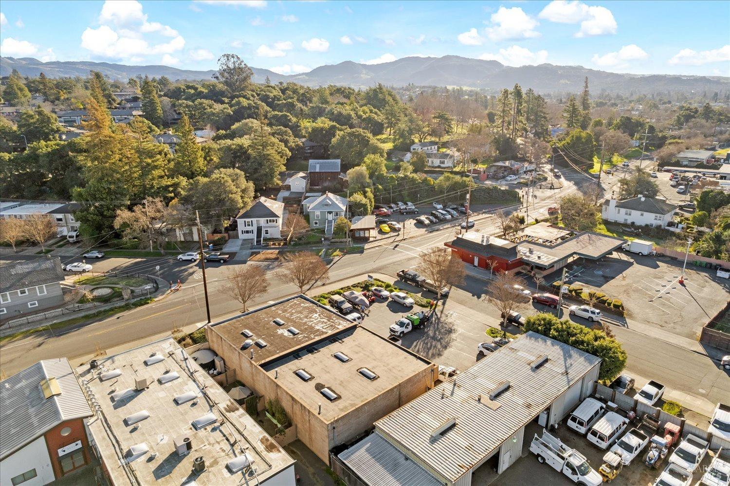 330 Taylor St