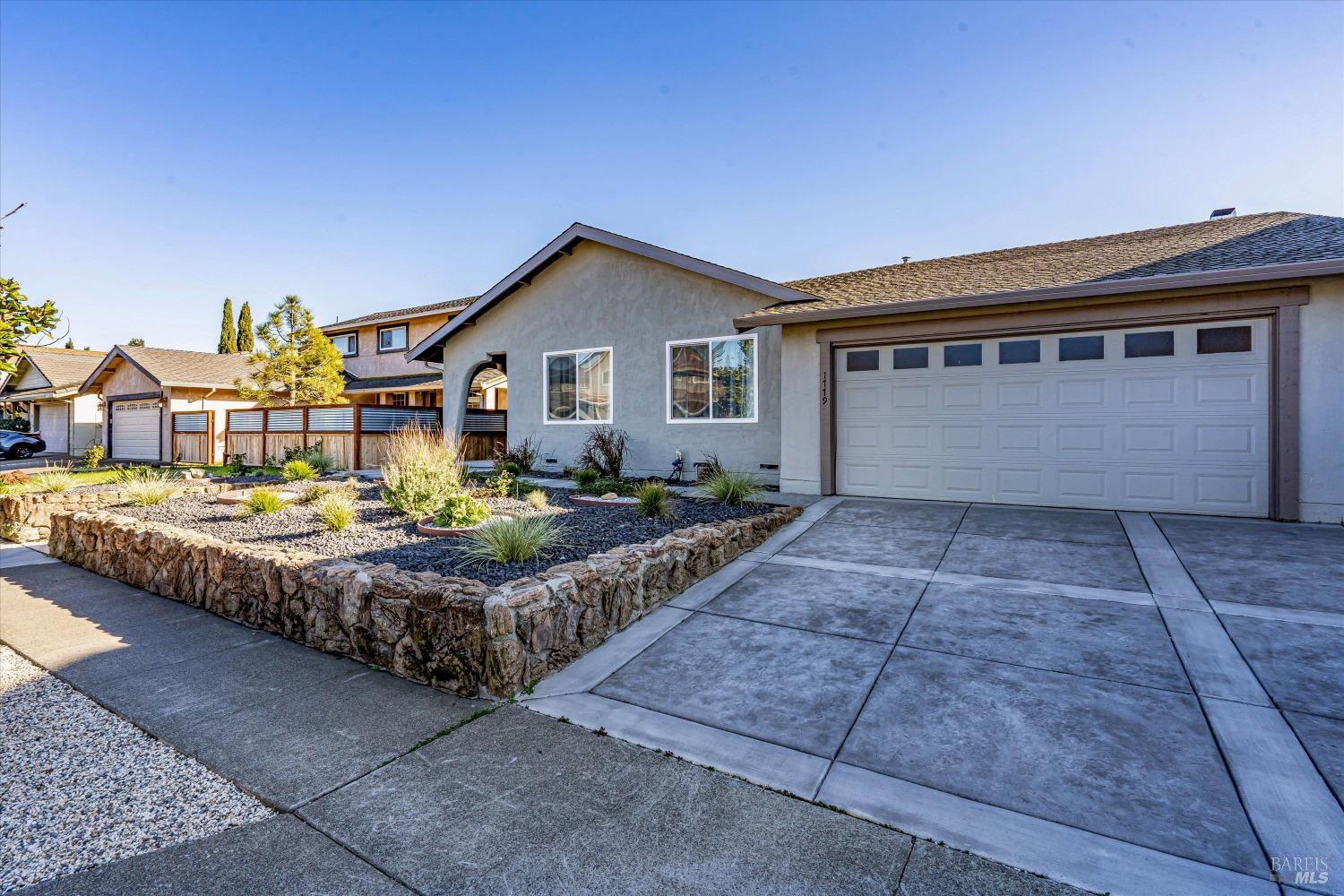 1779 Monarch Dr