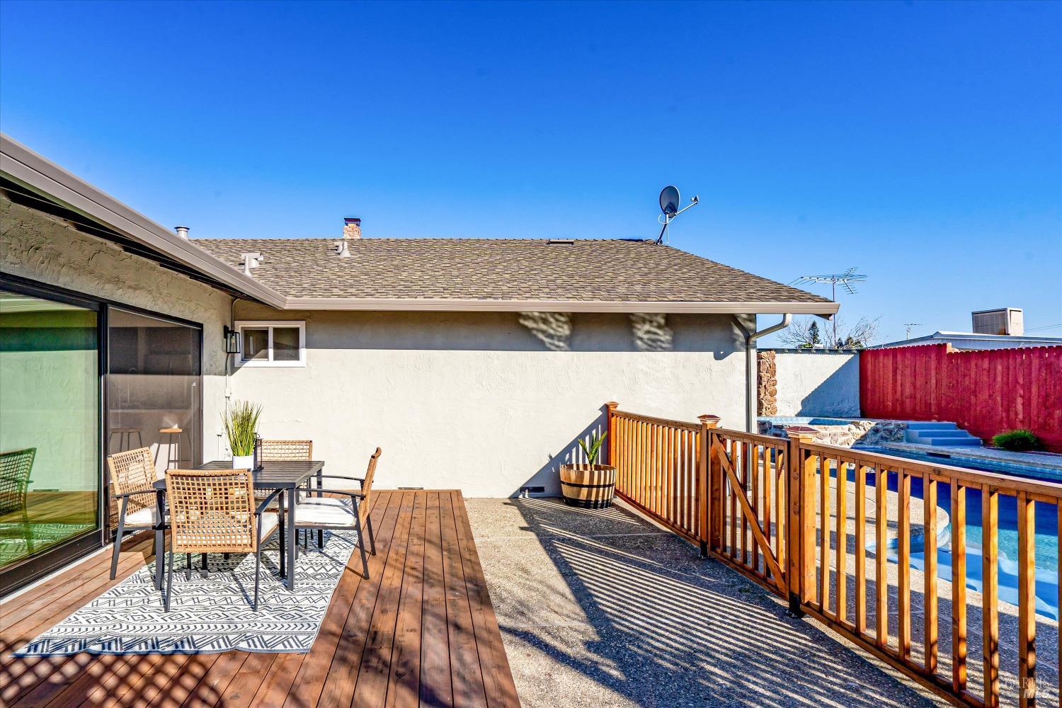 1779 Monarch Dr