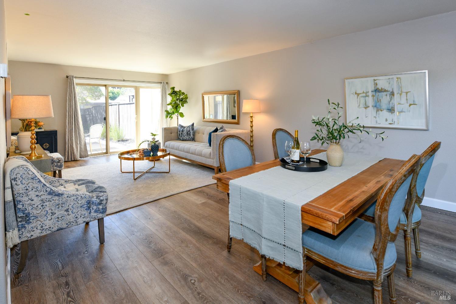 3146 Valley Green Ln