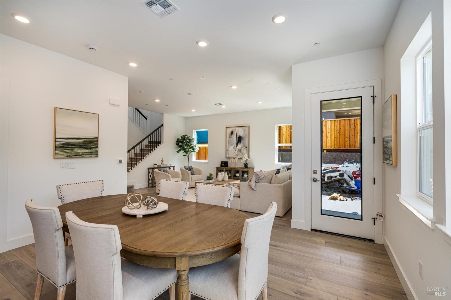 103 Grace Ln