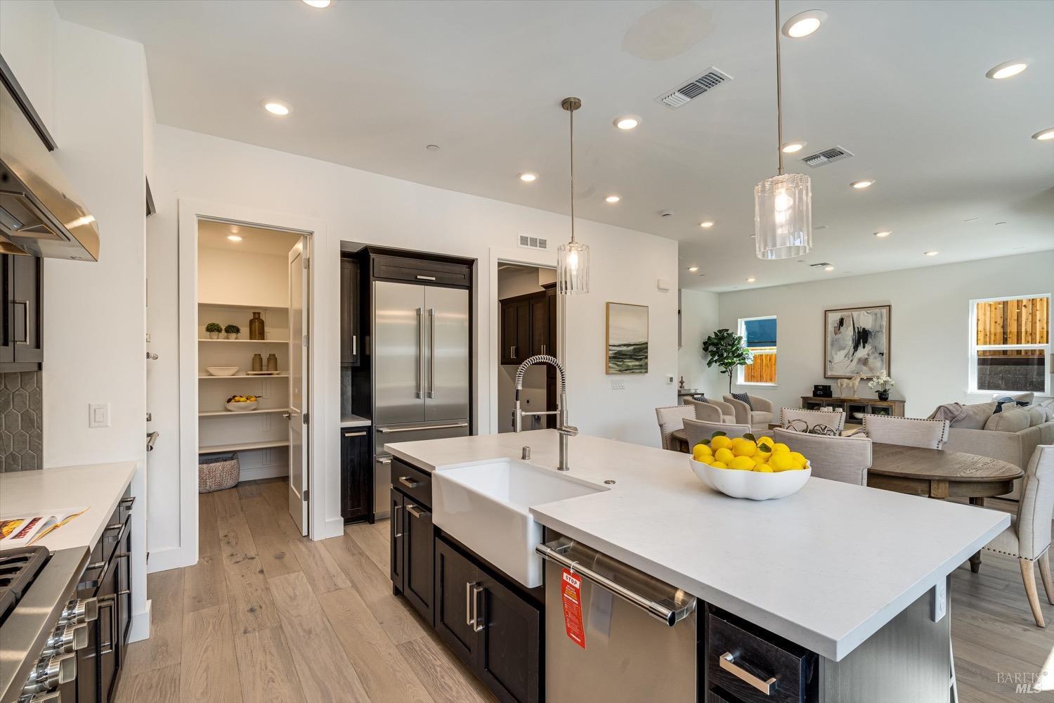 103 Grace Ln