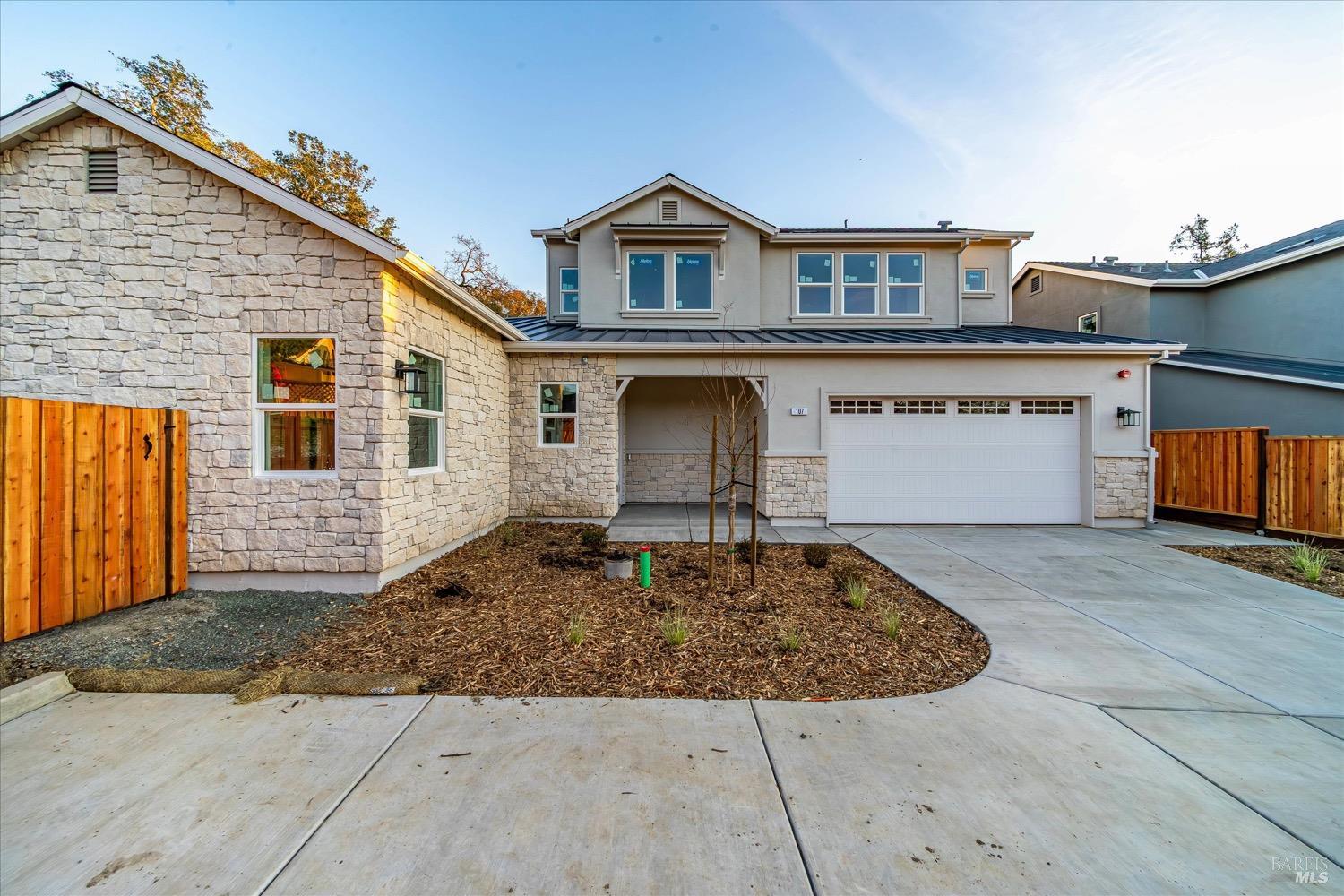 107 Grace Ln
