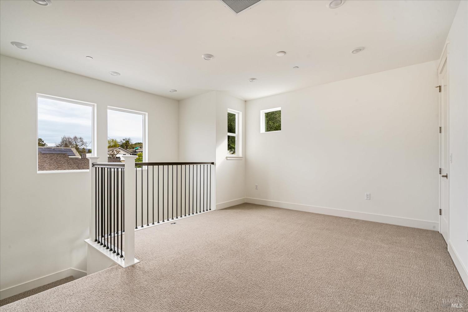 107 Grace Ln
