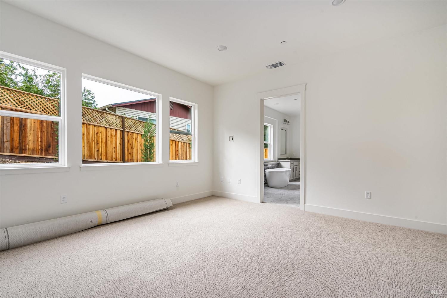 107 Grace Ln