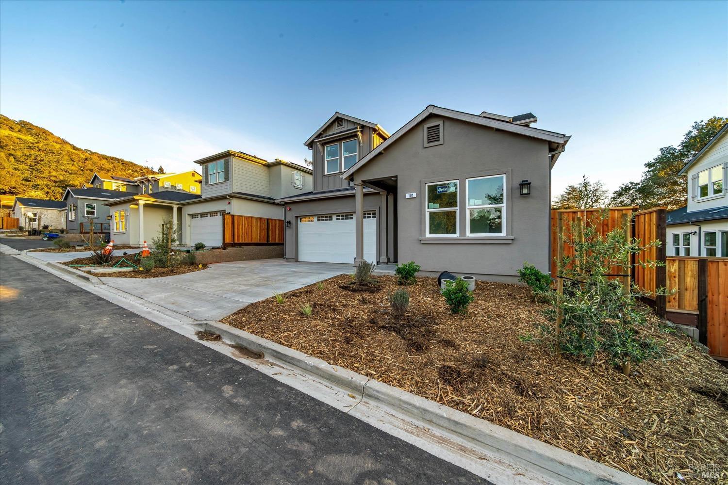 107 Grace Ln