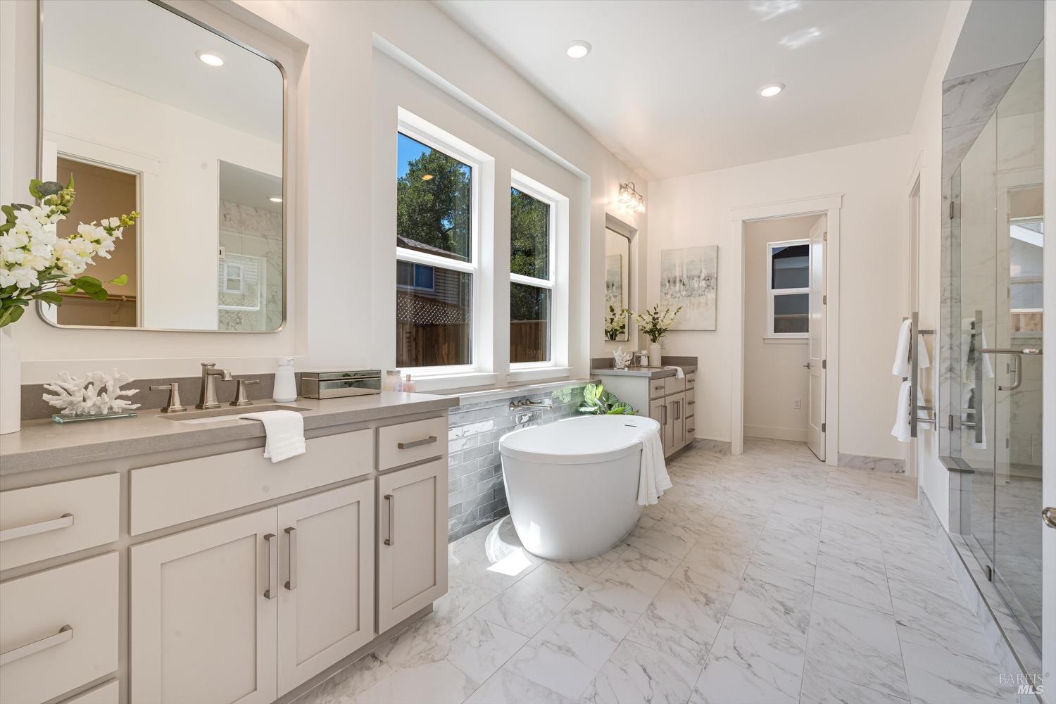 107 Grace Ln