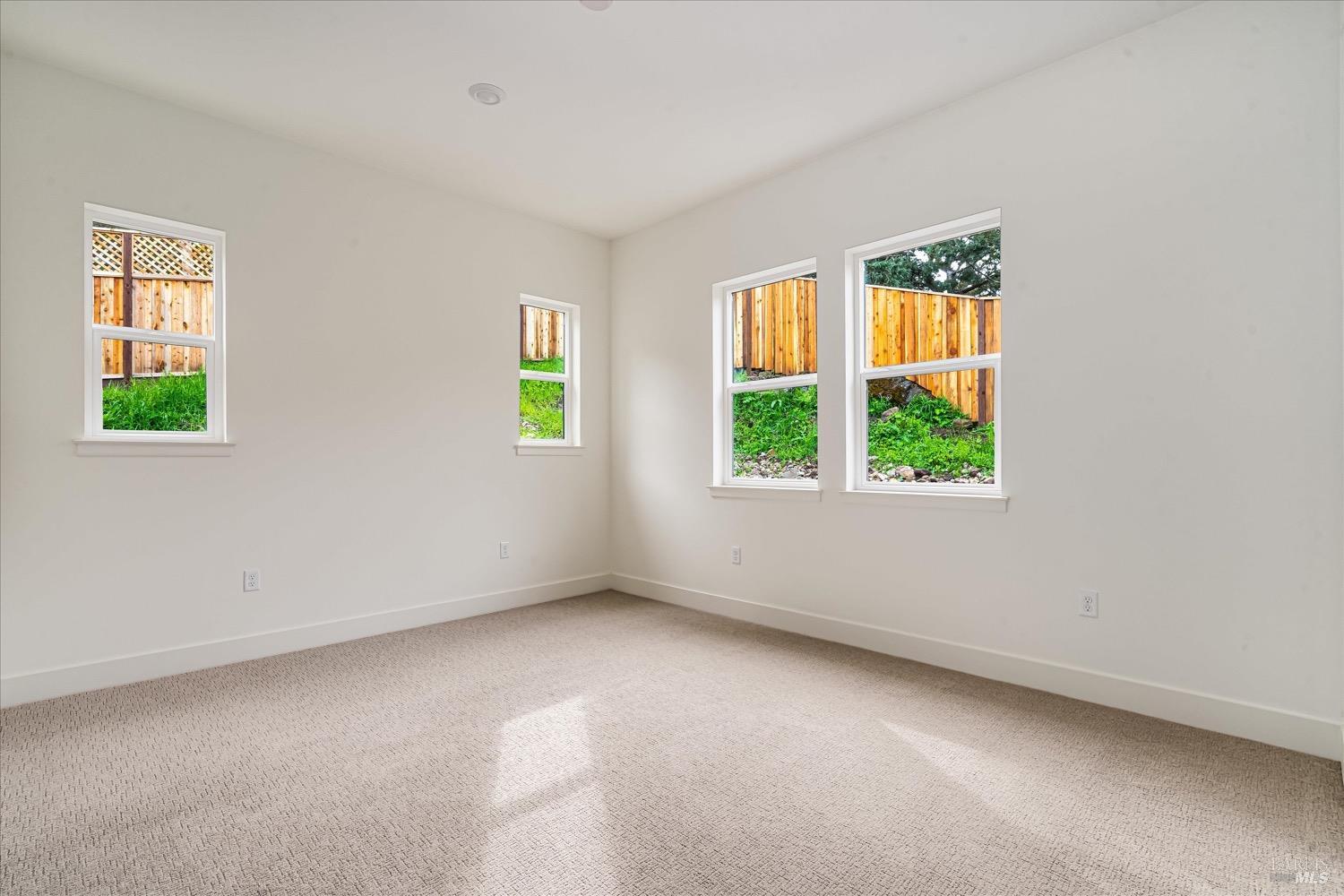 107 Grace Ln