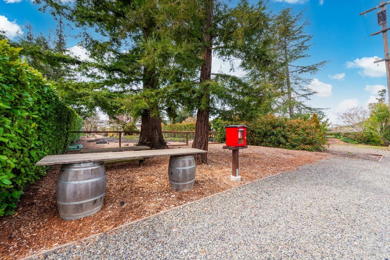 1111 Olive Hill Ln