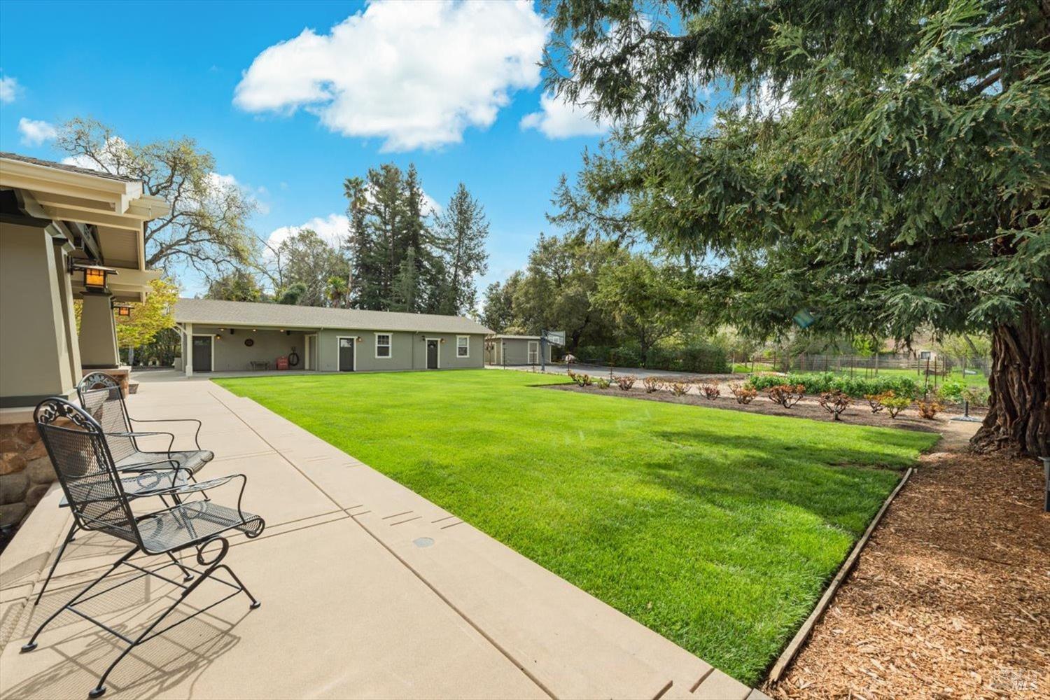 1111 Olive Hill Ln