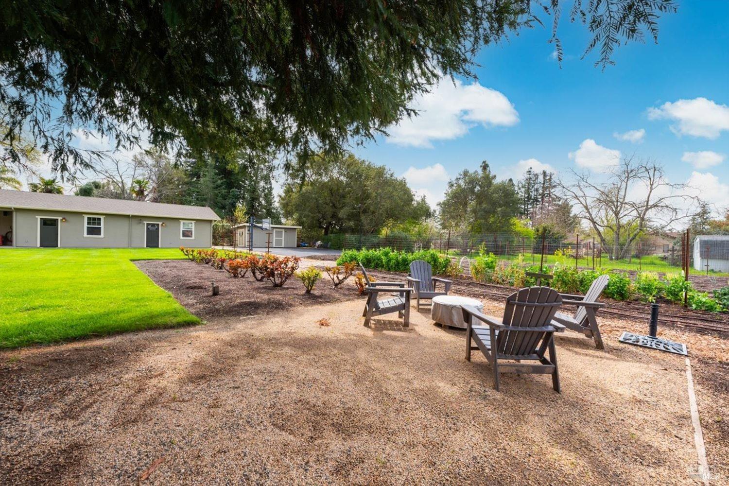 1111 Olive Hill Ln