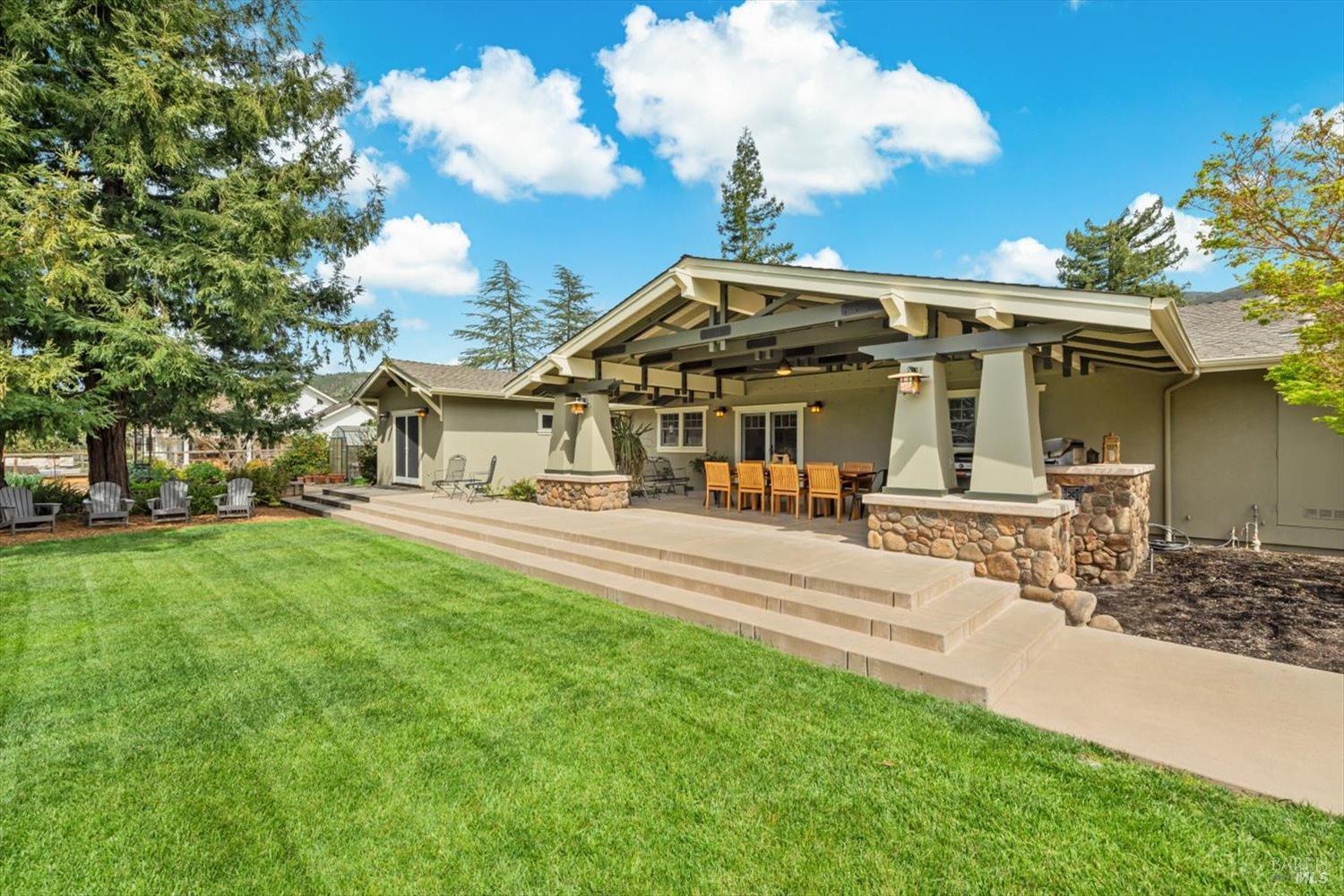 1111 Olive Hill Ln