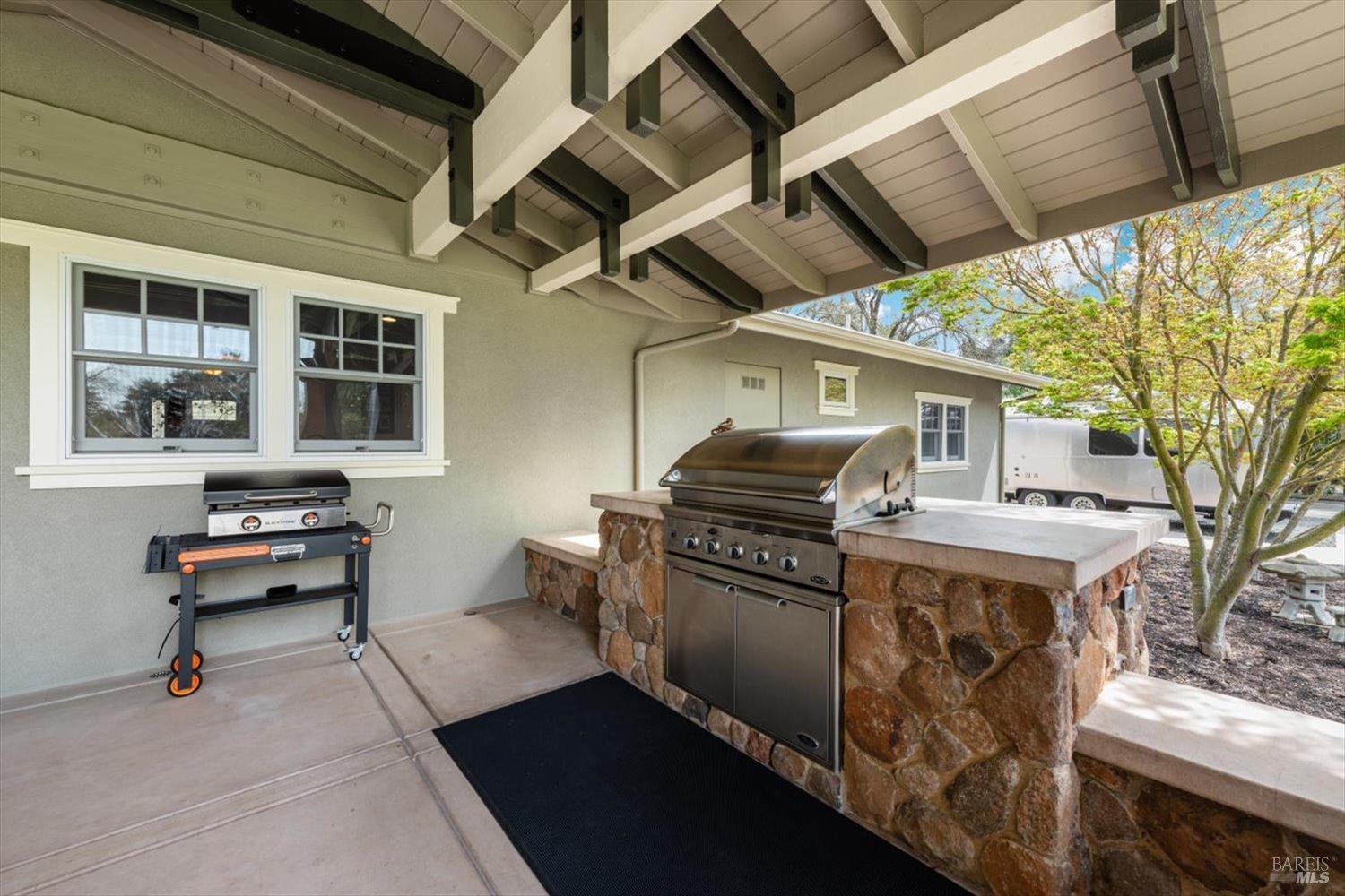 1111 Olive Hill Ln
