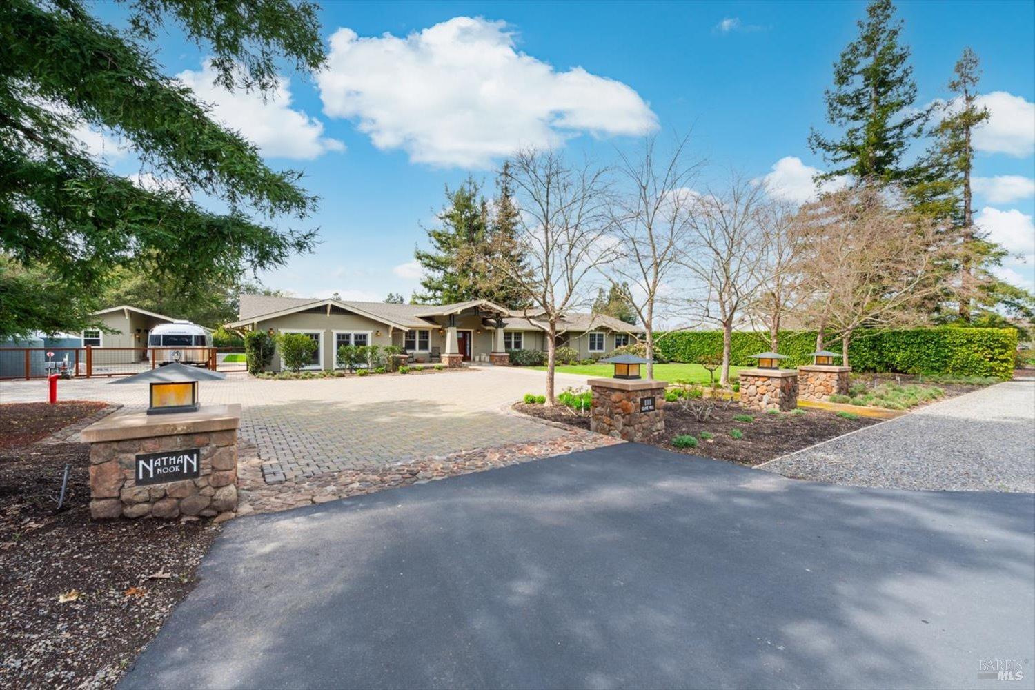 1111 Olive Hill Ln