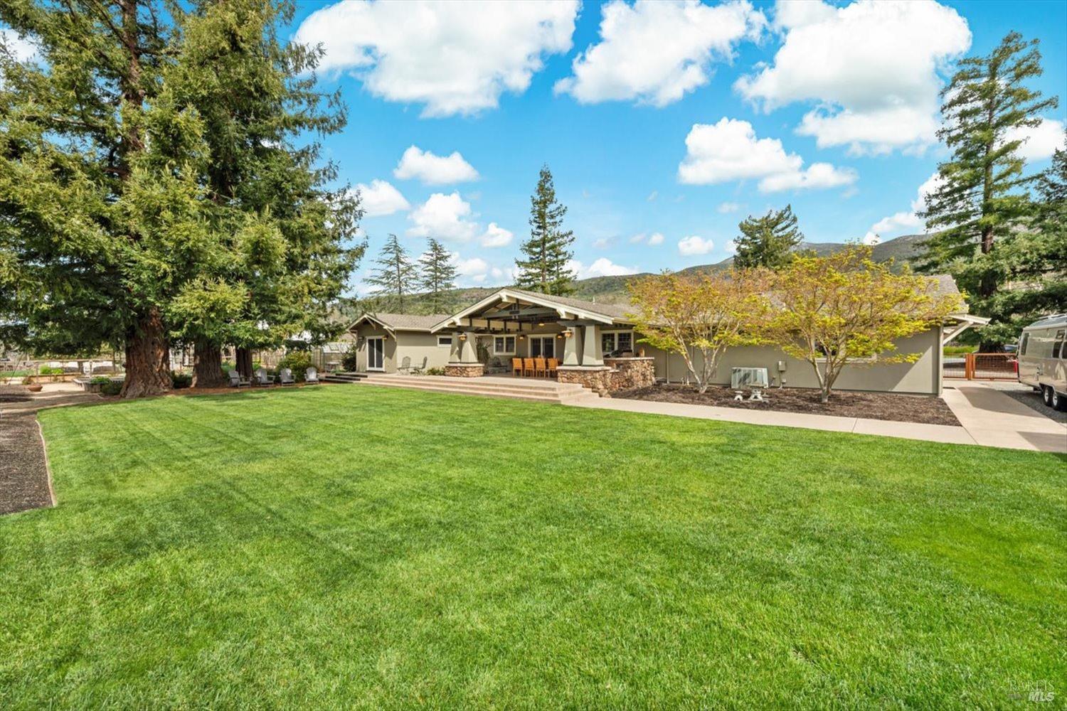 1111 Olive Hill Ln