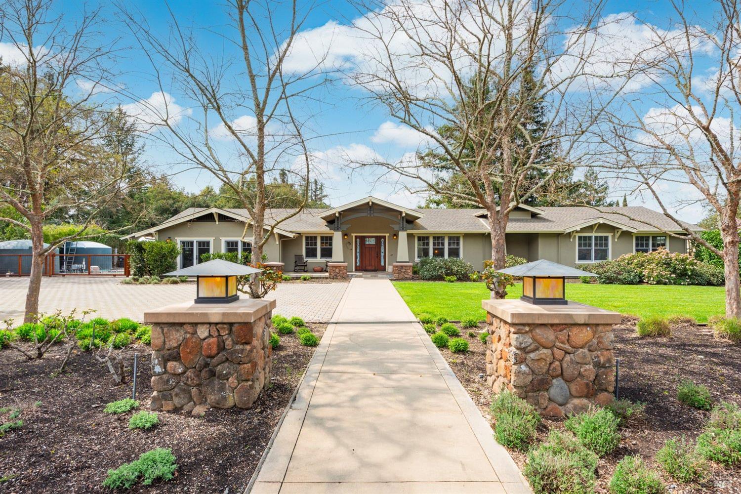 1111 Olive Hill Ln